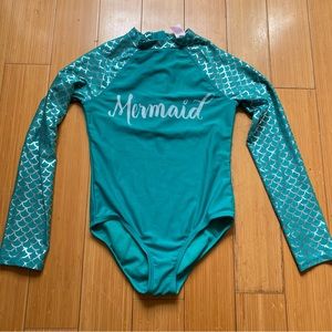 One-piece Rashguard swimsuit, kids size M (7/8)